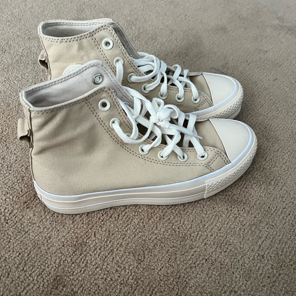 Converse Shoes - Converse high top